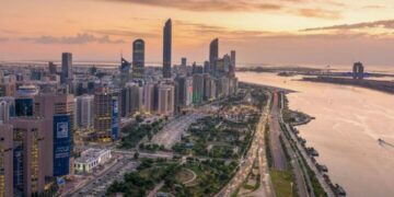 استكشاف أبوظبي