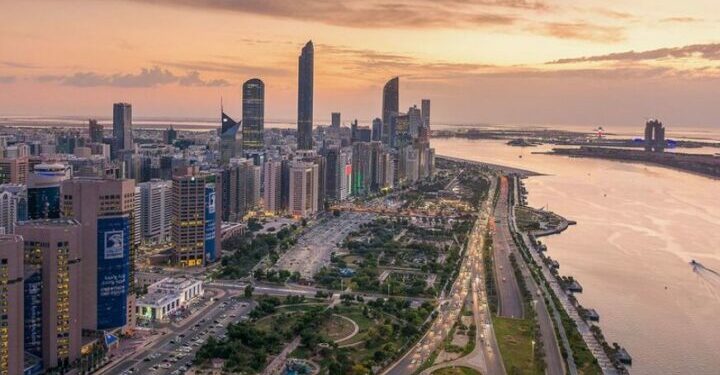 استكشاف أبوظبي